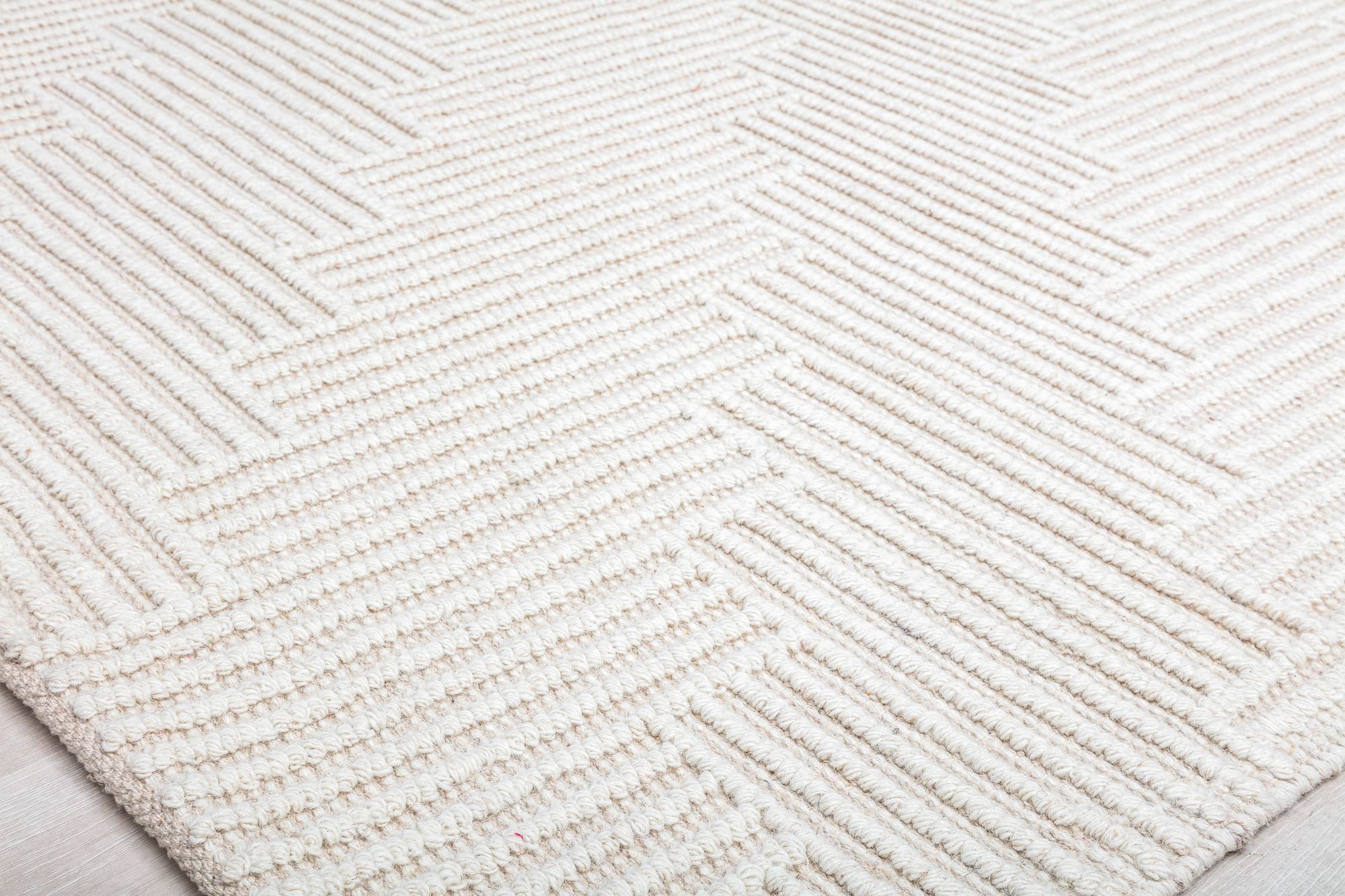 Darcy DC15A Anwen White - Rugs America